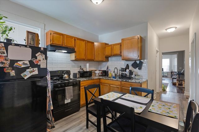 4844 W Rice Street, Chicago, IL 60651