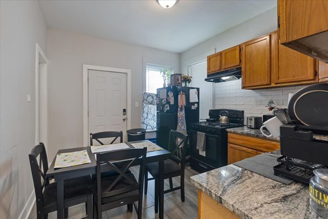 4844 W Rice Street, Chicago, IL 60651