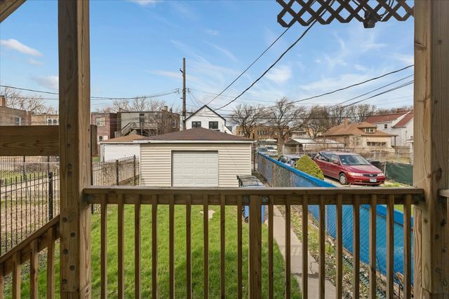 4844 W Rice Street, Chicago, IL 60651