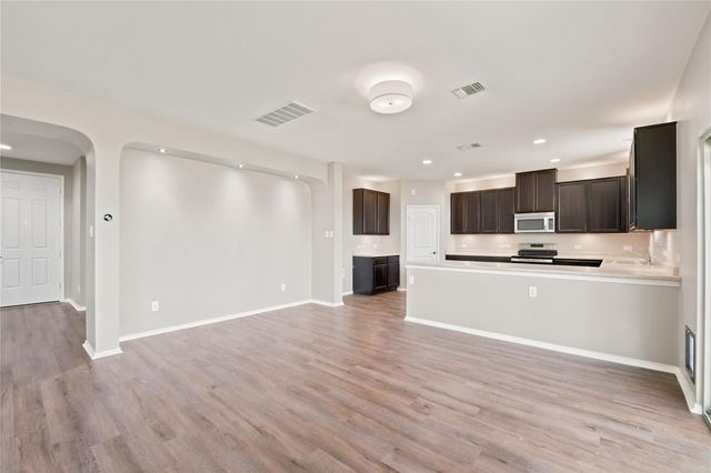 128 Carrington ST, Hutto, TX 78634