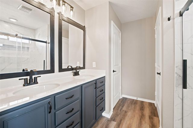 128 Carrington ST, Hutto, TX 78634