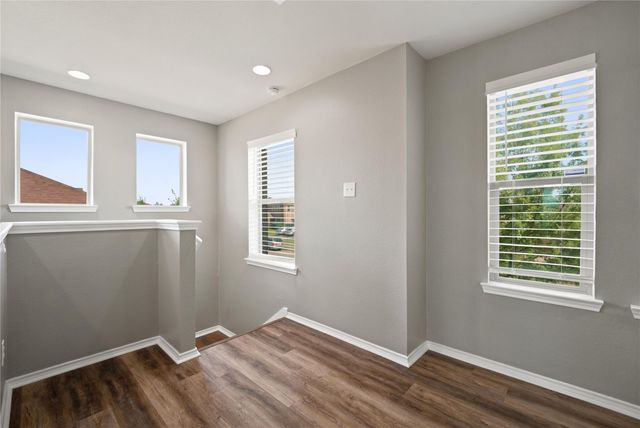 128 Carrington ST, Hutto, TX 78634