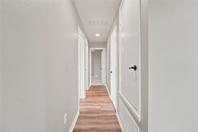 128 Carrington ST, Hutto, TX 78634
