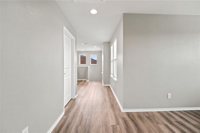 128 Carrington ST, Hutto, TX 78634