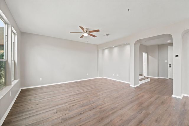 128 Carrington ST, Hutto, TX 78634