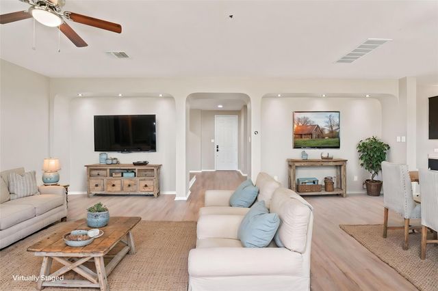128 Carrington ST, Hutto, TX 78634