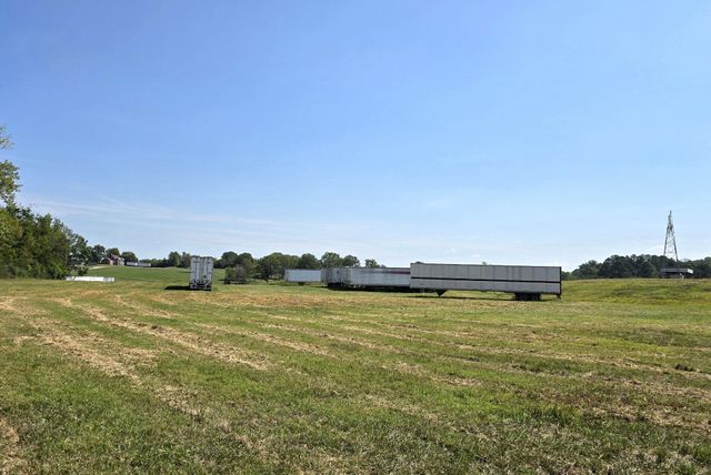 616 N James M Campbell Blvd, Columbia, TN 38401