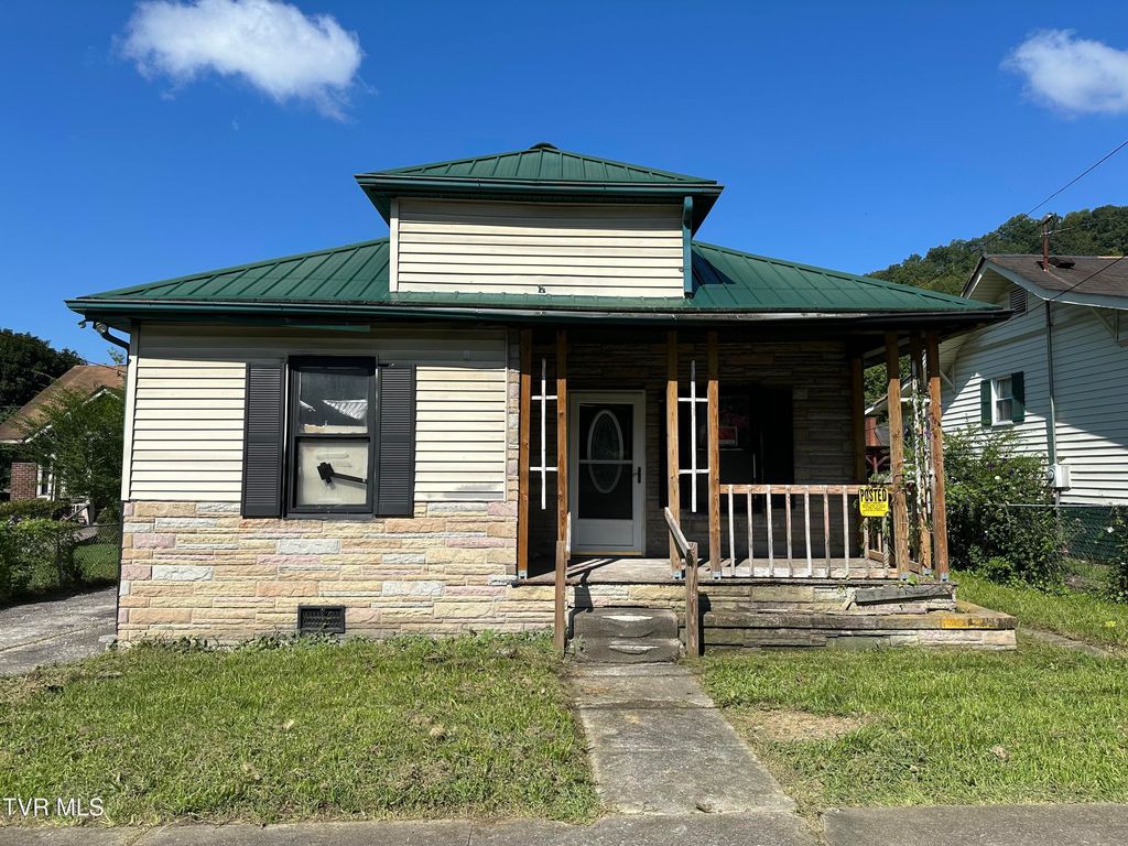 308 Spruce Street, Appalachia, VA 24216