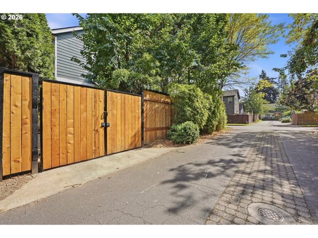 9307 N HAVEN Ave, Portland, OR 97203