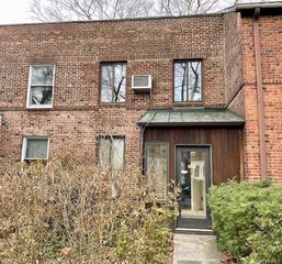 39-22 46th Street, Sunnyside, NY 11104