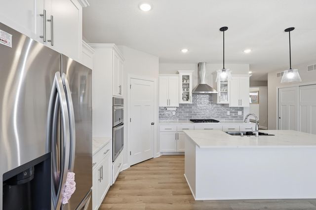 9934 14th Circle NE, Saint Michael, MN 55376