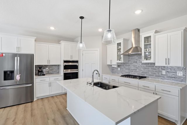 9934 14th Circle NE, Saint Michael, MN 55376