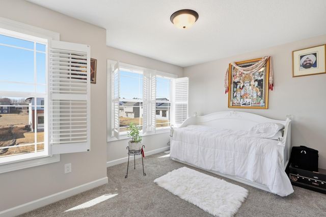 9934 14th Circle NE, Saint Michael, MN 55376