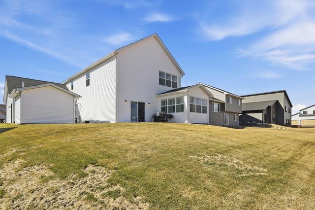 9934 14th Circle NE, Saint Michael, MN 55376