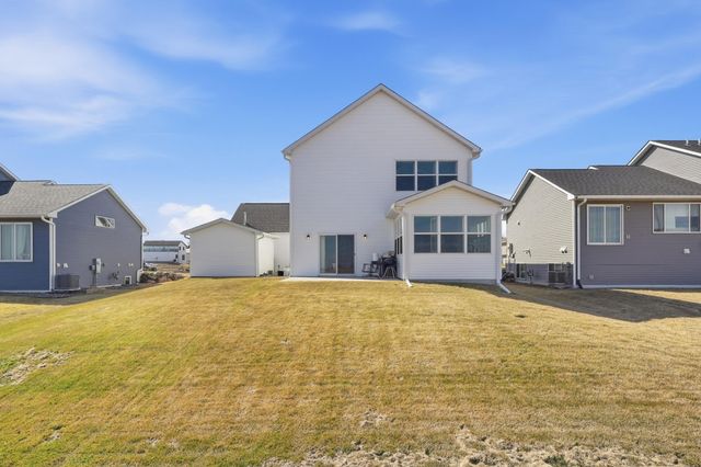 9934 14th Circle NE, Saint Michael, MN 55376