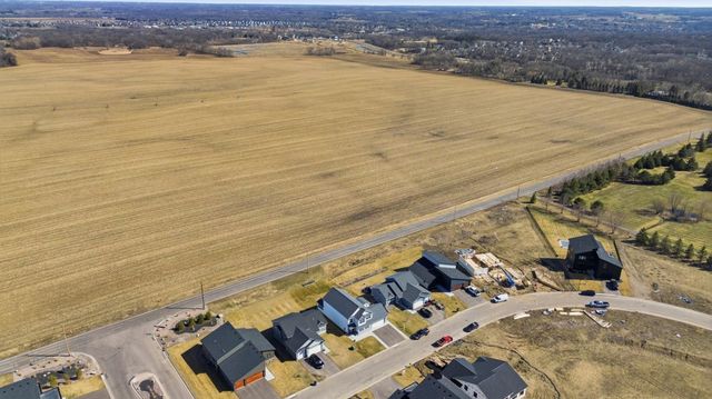 9934 14th Circle NE, Saint Michael, MN 55376