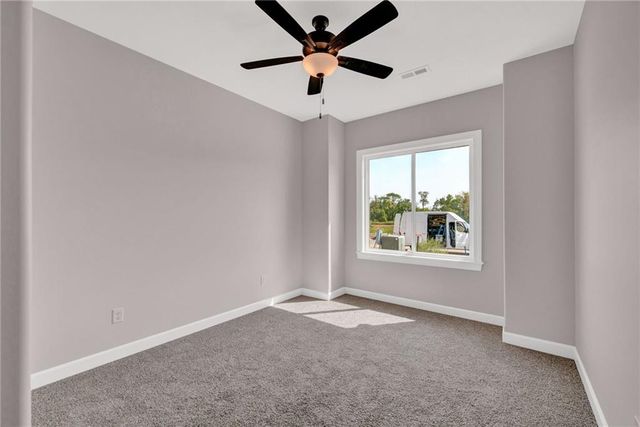 2712 E 26th Terrace, Lawrence, KS 66046