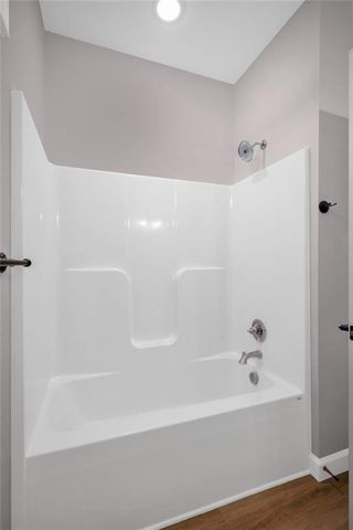 2712 E 26th Terrace, Lawrence, KS 66046