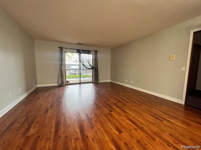 2224 Touchdown Court 4, Ypsilanti, MI 48197