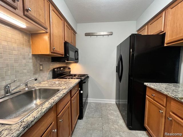 2224 Touchdown Court 4, Ypsilanti, MI 48197