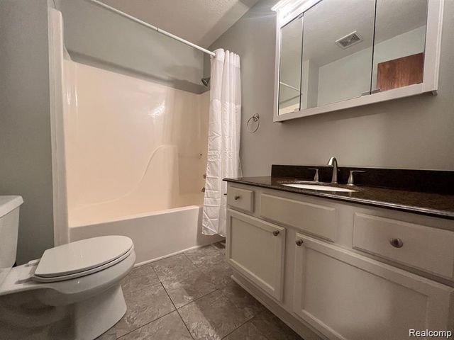 2224 Touchdown Court 4, Ypsilanti, MI 48197