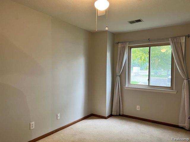 2224 Touchdown Court 4, Ypsilanti, MI 48197