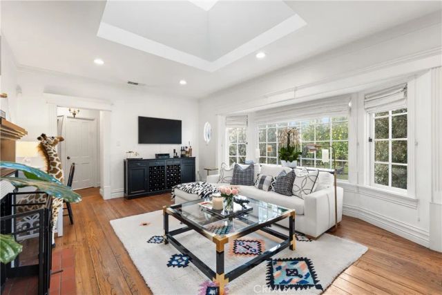 5306 Norwich Avenue, Sherman Oaks, CA 91411