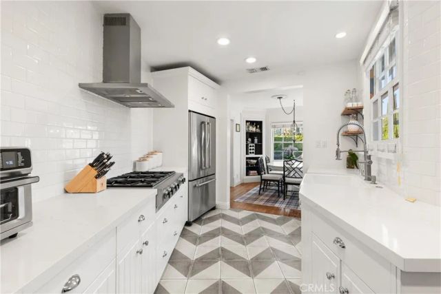 5306 Norwich Avenue, Sherman Oaks, CA 91411