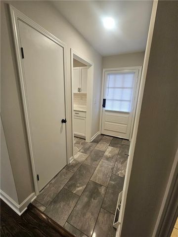 109 SW Walnut Street, Lee's Summit, MO 64063