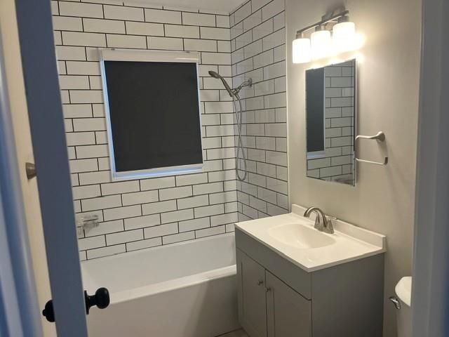 109 SW Walnut Street, Lee's Summit, MO 64063