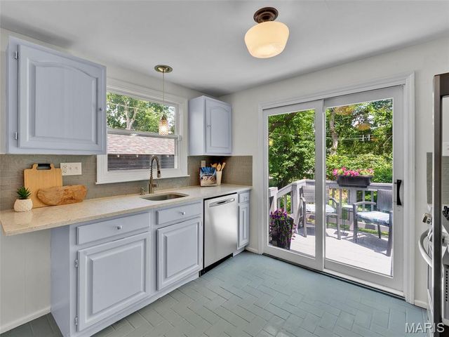 2642 Salem Road, Brentwood, MO 63144