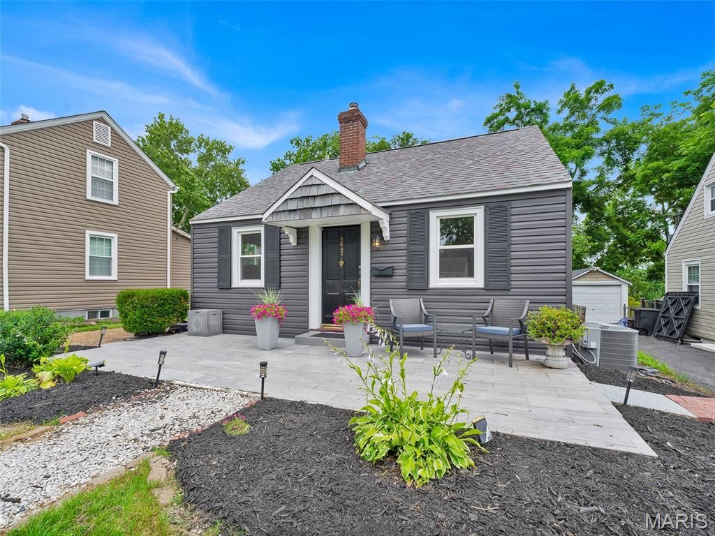 2642 Salem Road, Brentwood, MO 63144
