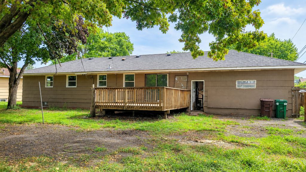 5901 Ewing Avenue N, Brooklyn Center, MN 55429 — photo 3