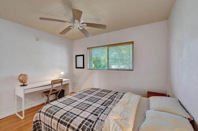 1423 HOLLY HEIGHTS Drive 12, Fort Lauderdale, FL 33304