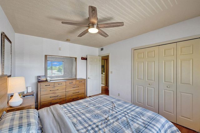 1423 HOLLY HEIGHTS Drive 12, Fort Lauderdale, FL 33304