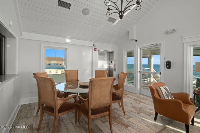302 Glenn Street, Atlantic Beach, NC 28512