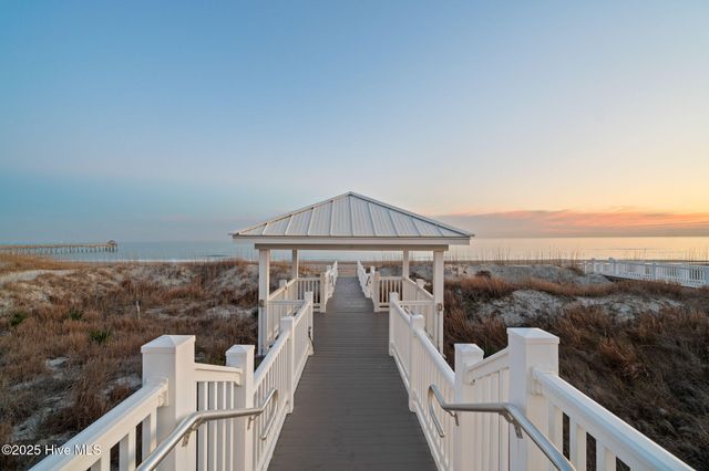 302 Glenn Street, Atlantic Beach, NC 28512