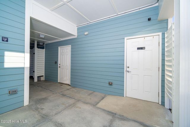 302 Glenn Street, Atlantic Beach, NC 28512