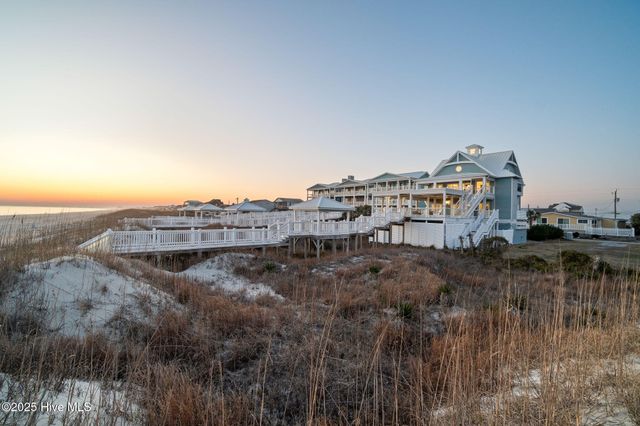 302 Glenn Street, Atlantic Beach, NC 28512