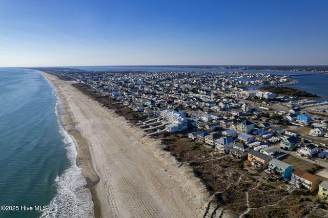 302 Glenn Street, Atlantic Beach, NC 28512