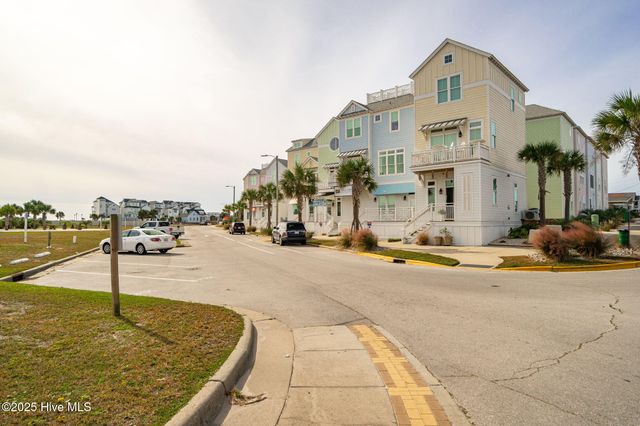 302 Glenn Street, Atlantic Beach, NC 28512