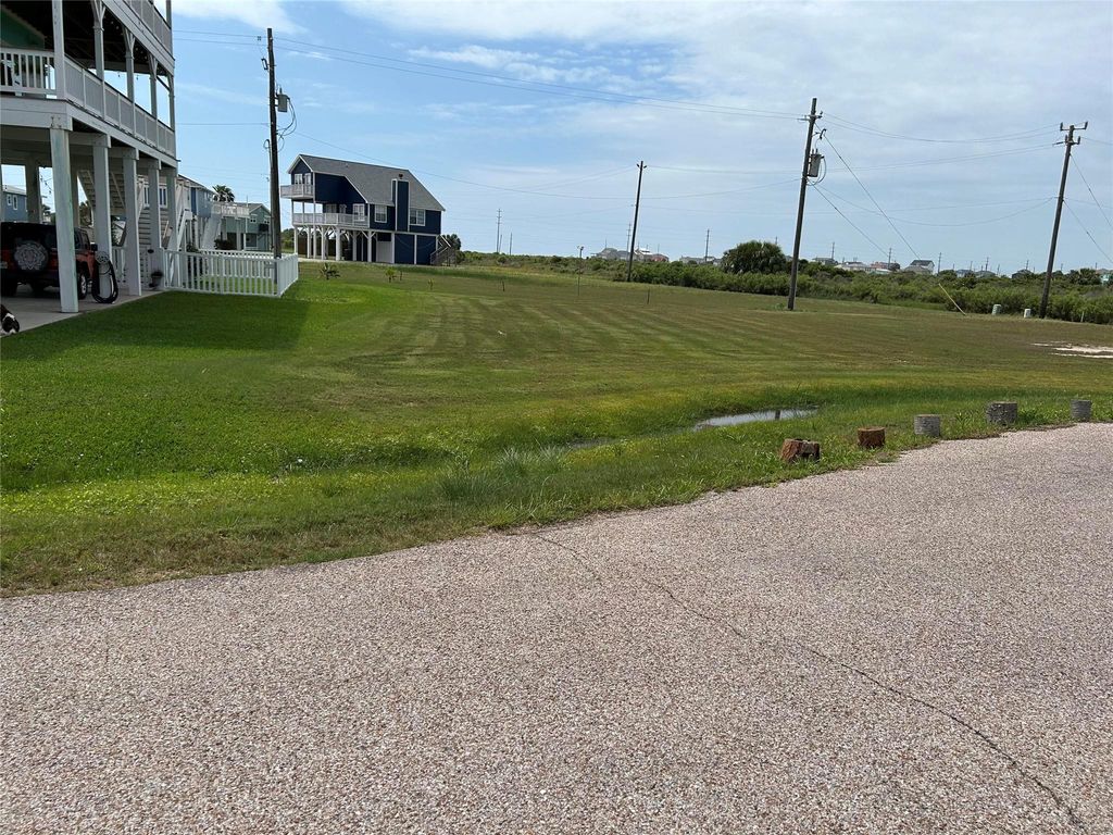 23191 Camino Street, Galveston, TX 77554
