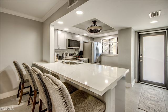 22796 Island Pines WAY 111, Fort Myers Beach, FL 33931