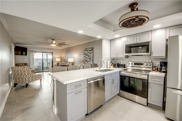 22796 Island Pines WAY 111, Fort Myers Beach, FL 33931