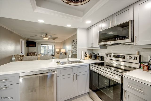 22796 Island Pines WAY 111, Fort Myers Beach, FL 33931