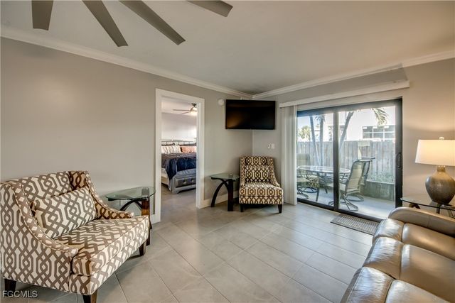 22796 Island Pines WAY 111, Fort Myers Beach, FL 33931