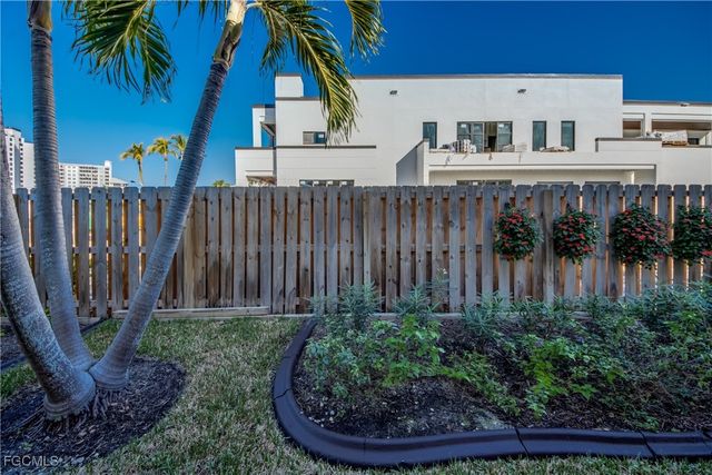 22796 Island Pines WAY 111, Fort Myers Beach, FL 33931