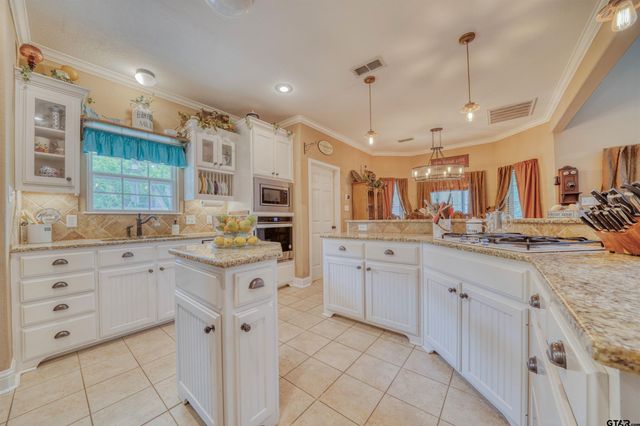 1776 Mustang Road, Gilmer, TX 75645