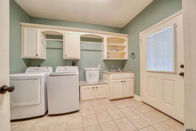 1776 Mustang Road, Gilmer, TX 75645