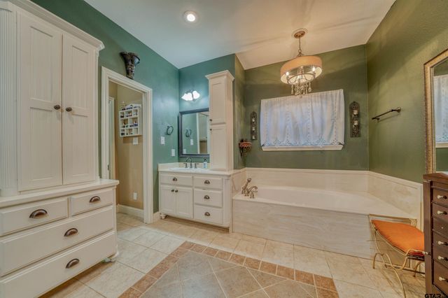 1776 Mustang Road, Gilmer, TX 75645